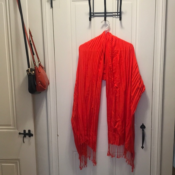 Apt.9 🧣 - Picture 1 of 5